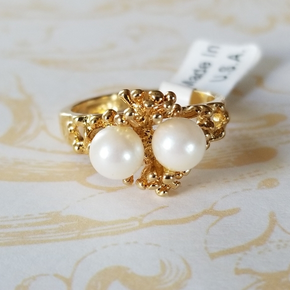 Vintage 18k Gold Dipped Faux Pearl Cocktail Ring SZ 8 - Picture 5 of 12